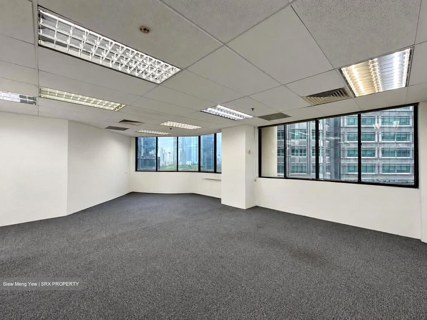 International Plaza (D2), Office #622088691
